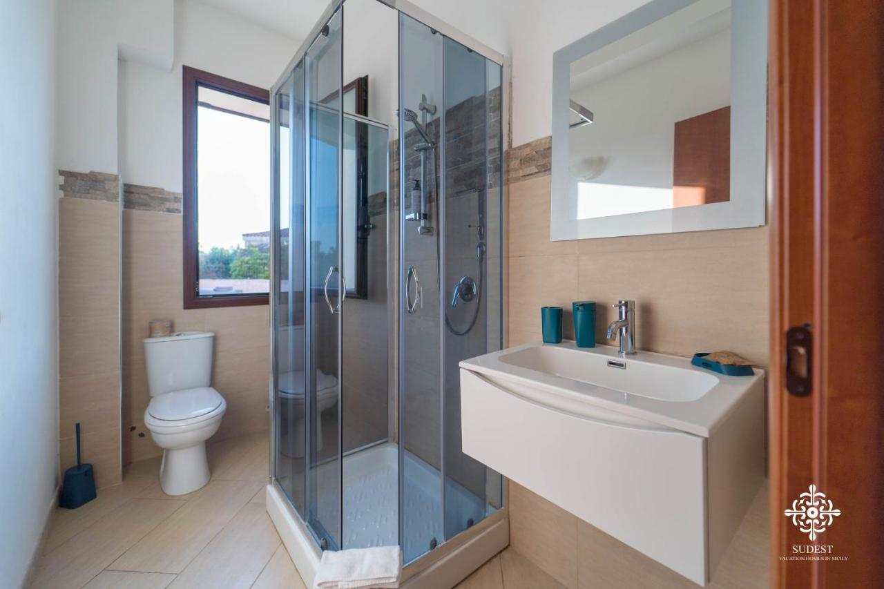 Villa Seaside - Beach Retreat With Jacuzzi Syracuse Exterior foto
